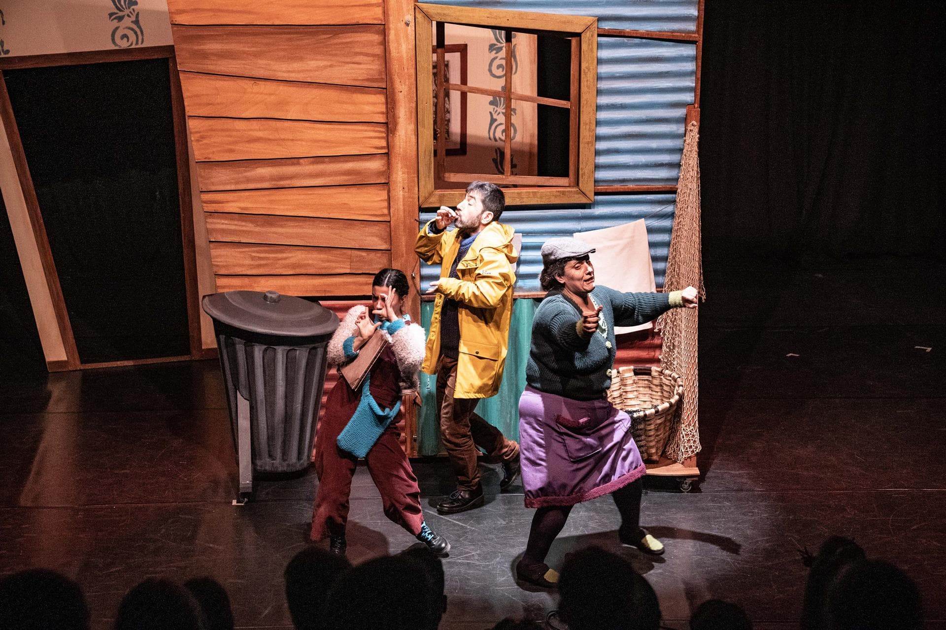 Teatro “A illa da deslembranza” de Ártika Cia.