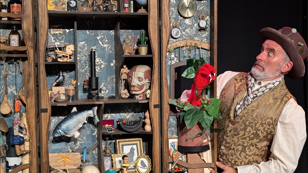 Espectáculo familiar "Gabinete Mirabilia" de Pablísimo